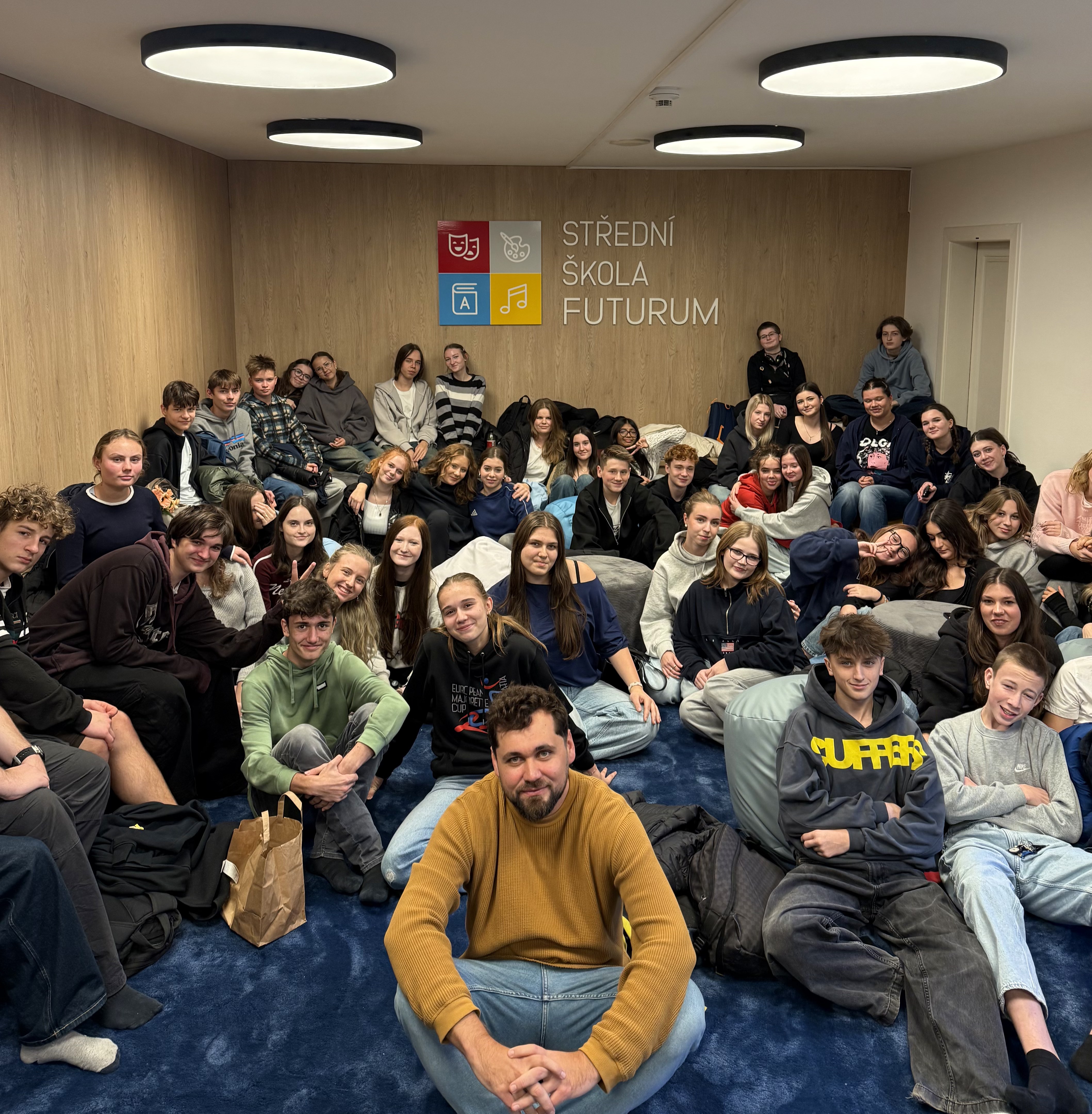 O podnikání i budoucnosti školy – diskuze s Tomášem Jízdným